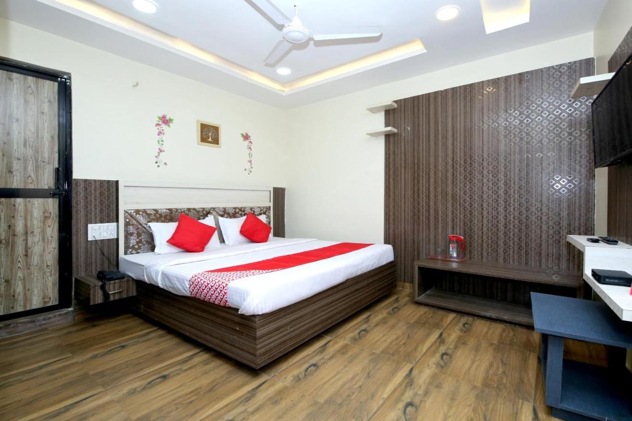 Oyo Flagship 27933 Hotel Green Valley Rāipur Dış mekan fotoğraf