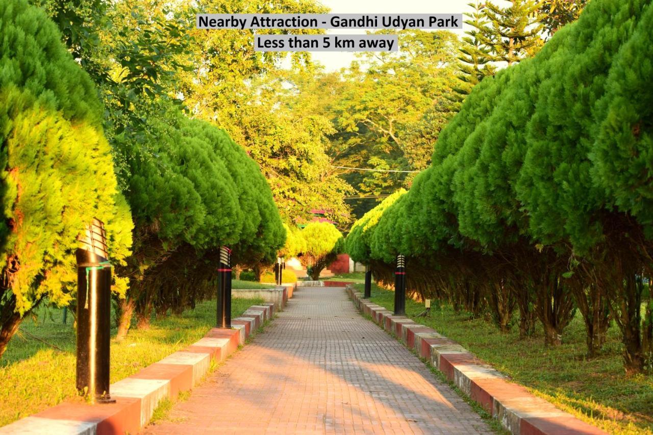 Oyo Flagship 27933 Hotel Green Valley Rāipur Dış mekan fotoğraf